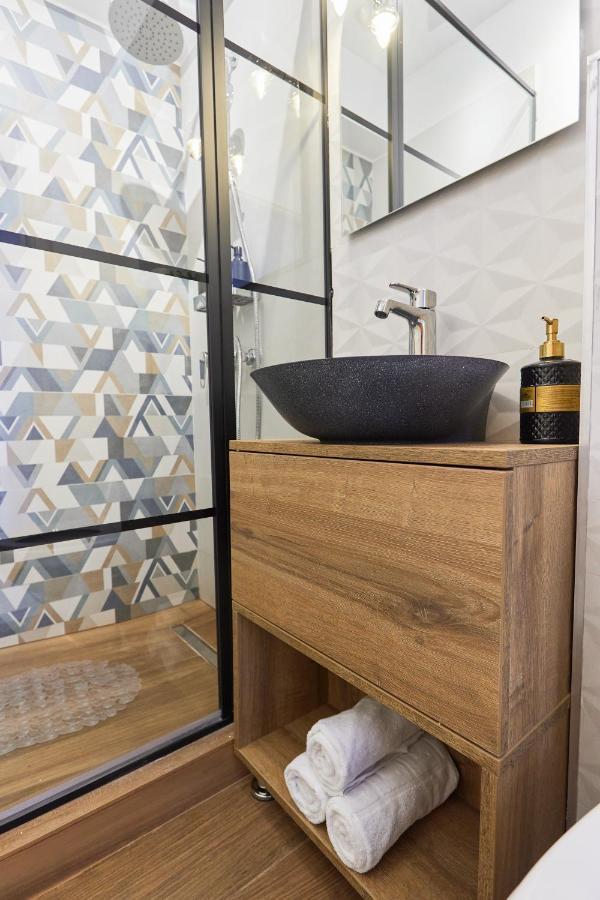 Voguish Apartment บูคาเรสต์ ภายนอก รูปภาพ